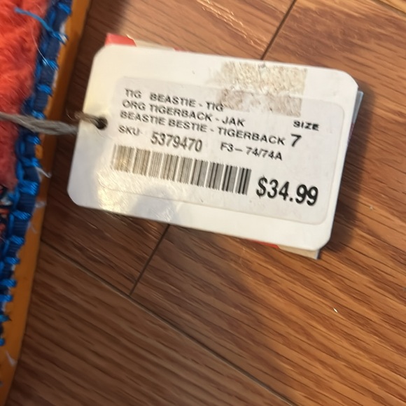 Shoes - Picture 3 of 5